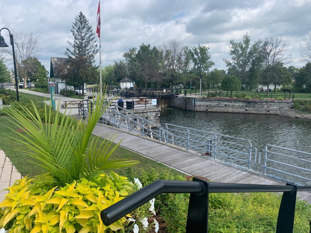 Flotel St-Jean-Sur-Richelieu Saint-Jean-sur-Richelieu Bagian luar foto